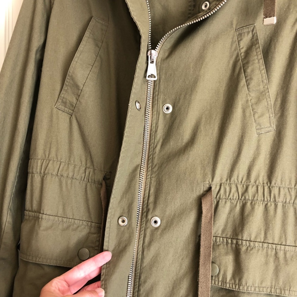 Piperlime Lightweight Hooded Jacket - Picture 4 of 11